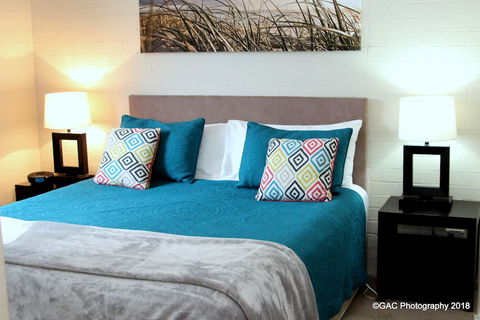 Mollymook Cove Apartments - Hobart Tourism 1
