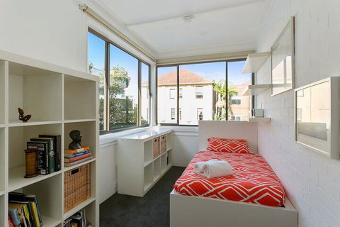 Jacques Avenue - Tourism TAS 4