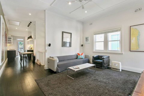 Jacques Avenue - Tourism TAS 5