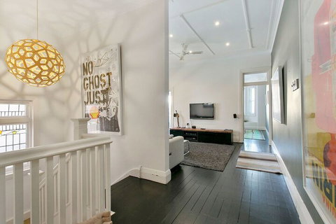 Jacques Avenue - Tourism TAS 3