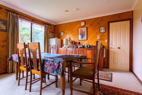 Albanys Big Grove Bed & Breakfast - Tourism TAS 4