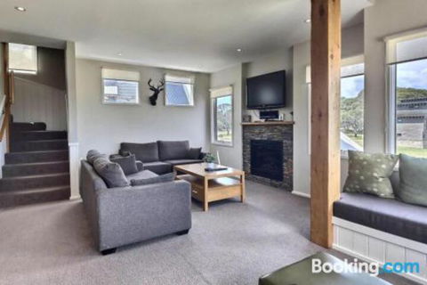 Alpine Edge - Hobart Tourism 6