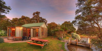 Stanley Lakeside Spa Cabins - Tourism TAS 1