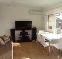 Balmoral Retreat - Hobart Tourism
