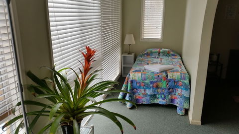 Clifford Park Holiday Motor Inn - Tourism TAS 6