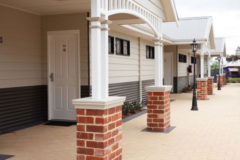Dukes Inn Northam - Tourism TAS 3