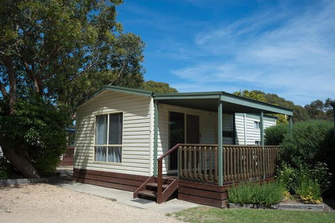 The Lakes Beachfront Holiday Park - Hobart Tourism 2