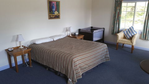 Riversdale Estate Cottages - Hobart Tourism 1