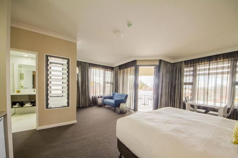 Cowra Services Club Motel - Hobart Tourism 6