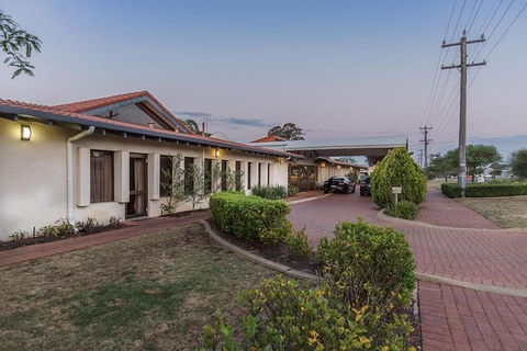 Banksia Motel Collie - Hobart Tourism 3