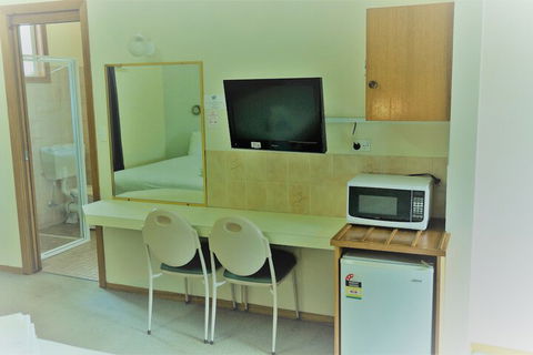 Gosford Inn Motel - Tourism TAS 2