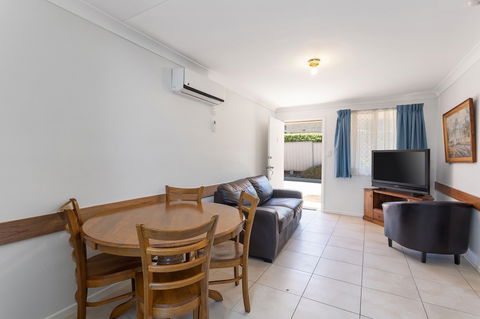 Apollo Lodge - Tourism TAS 4
