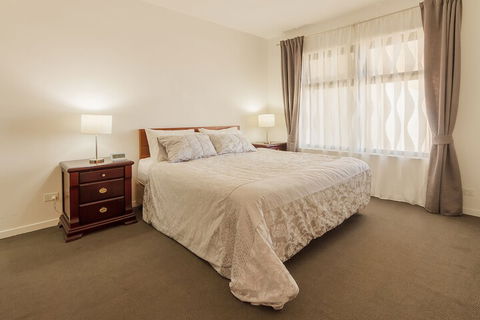Atlantic West Beach Apartments - Tourism TAS 7