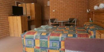 Aaron Inn Motel - Tourism TAS 6