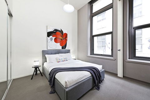 Essence Of Degraves Rejuvenate Stays - Tourism TAS 3