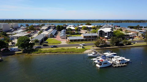 Lakeside Motel Waterfront - Hobart Tourism 1