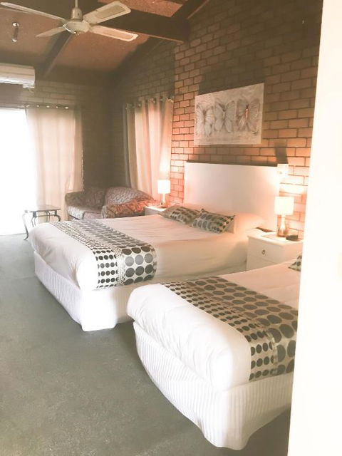 Bakery Park Motor Inn - Tourism TAS 5