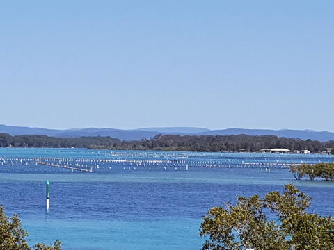 CHILL OUT LAKESIDE At FORSTER - Tourism TAS 2