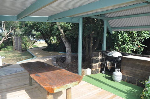 Bayview Boathouse - Hobart Tourism 4
