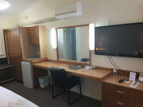 Waterview Gosford Motor Inn - Tourism TAS 6