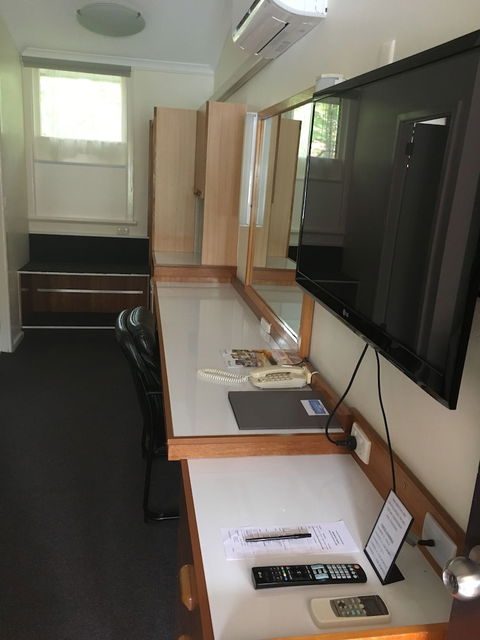 Waterview Gosford Motor Inn - Tourism TAS 3