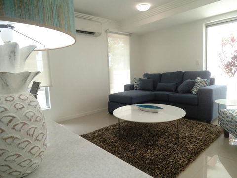 Island Villas & Apartments - Hobart Tourism 4
