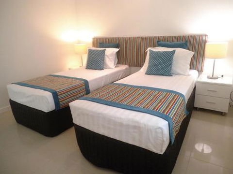 Island Villas & Apartments - Hobart Tourism 5