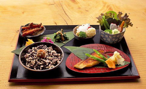Wabi Sabi Salon - Hobart Tourism 5