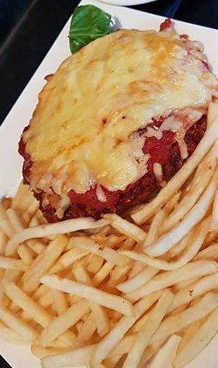 Harley Ironhorse Bar & Grill - Tourism TAS 4