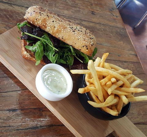 Top Pub Bistro - Hobart Tourism 3