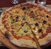 Benino's Pizza - Hobart Tourism