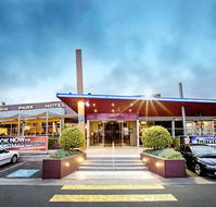 Sandown Park Hotel - Hobart Tourism