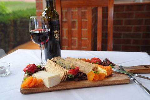 Wild Cattle Creek Estate - Hobart Tourism 0