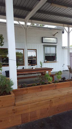 Garage - Hobart Tourism 0
