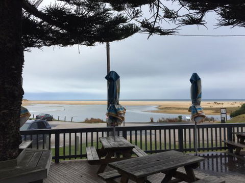 The WaterWheel Tavern - Hobart Tourism 0
