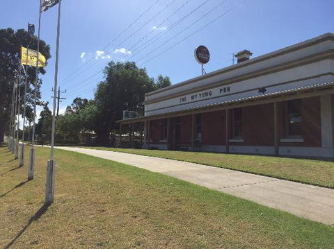 Wy Yung Pub - Hobart Tourism 0