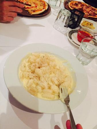 La Bora Pizzeria - Tourism TAS 0