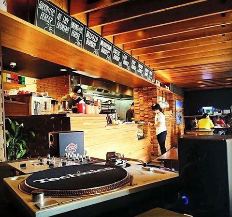 Bar Sur Loup - Hobart Tourism 11