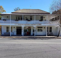 Mt Kembla Village Hotel - Tourism TAS