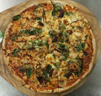 Middle Rock Pizza and Eatery - Hobart Tourism