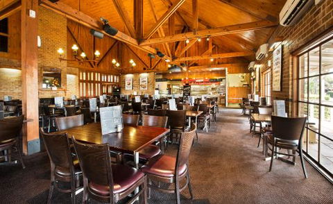 Macquarie Inn - Hobart Tourism 0
