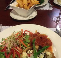 Manor at Cotswold Gardens - Hobart Tourism