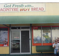MacIntyre Hot Bread Shop - Hobart Tourism