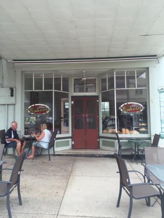 Gundagai Bakery - Hobart Tourism 0
