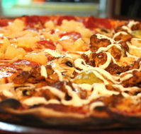Heat Woodfired Pizza Bar - Hobart Tourism