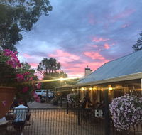 Old Canberra Inn - Hobart Tourism
