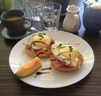 Malabou Express Cafe Bar - Hobart Tourism