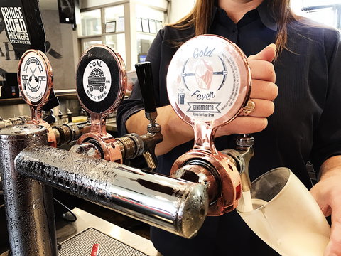 Alpine Hotel Bright - Tourism TAS 1