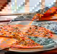 Mack Daddy's New York Slice - Hobart Tourism