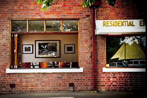Elephant And Castle Hotel - Hobart Tourism 2